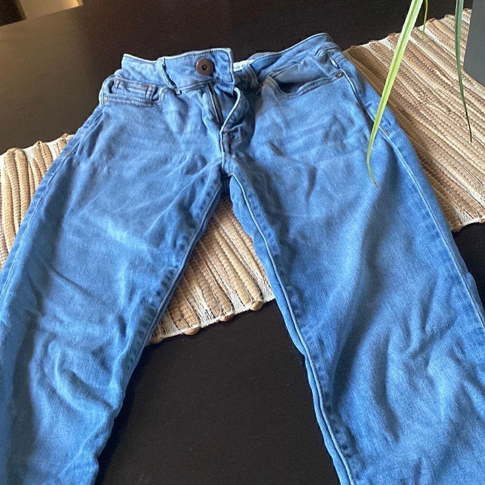EUC DL 1961 ulta skinny jeans size 26
